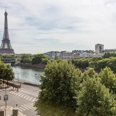 Avenue Du President Kennedy Ii By Onefinestay
